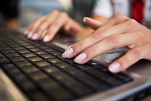 DIPLOMA IN COMPUTER TYPING (English & Hindi)
